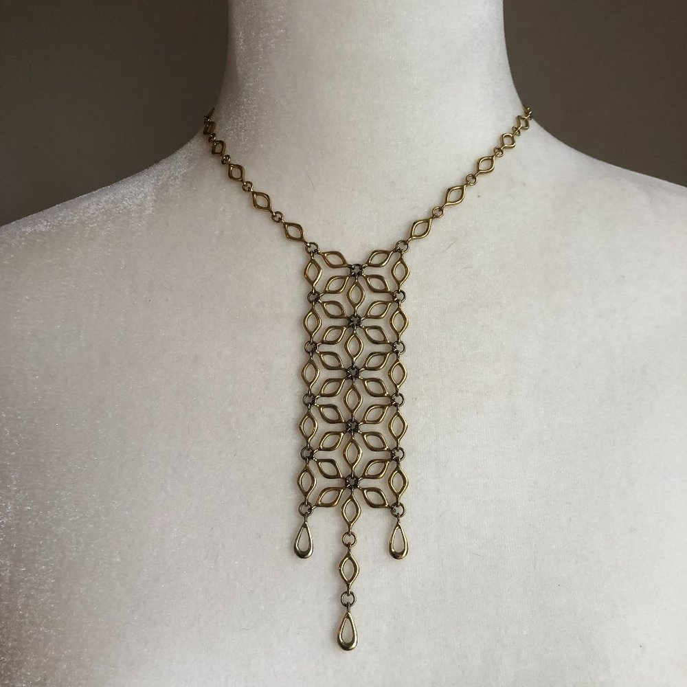 Gold toned necklace